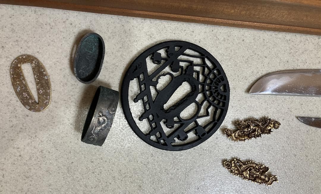 レプリカ　刀剣額　鍔　模造刀