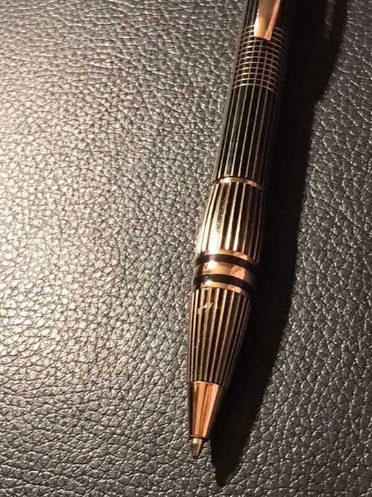 モンブラン限定モデル ドイツ購入繰り出式 黒X金色 エンボスストライプ