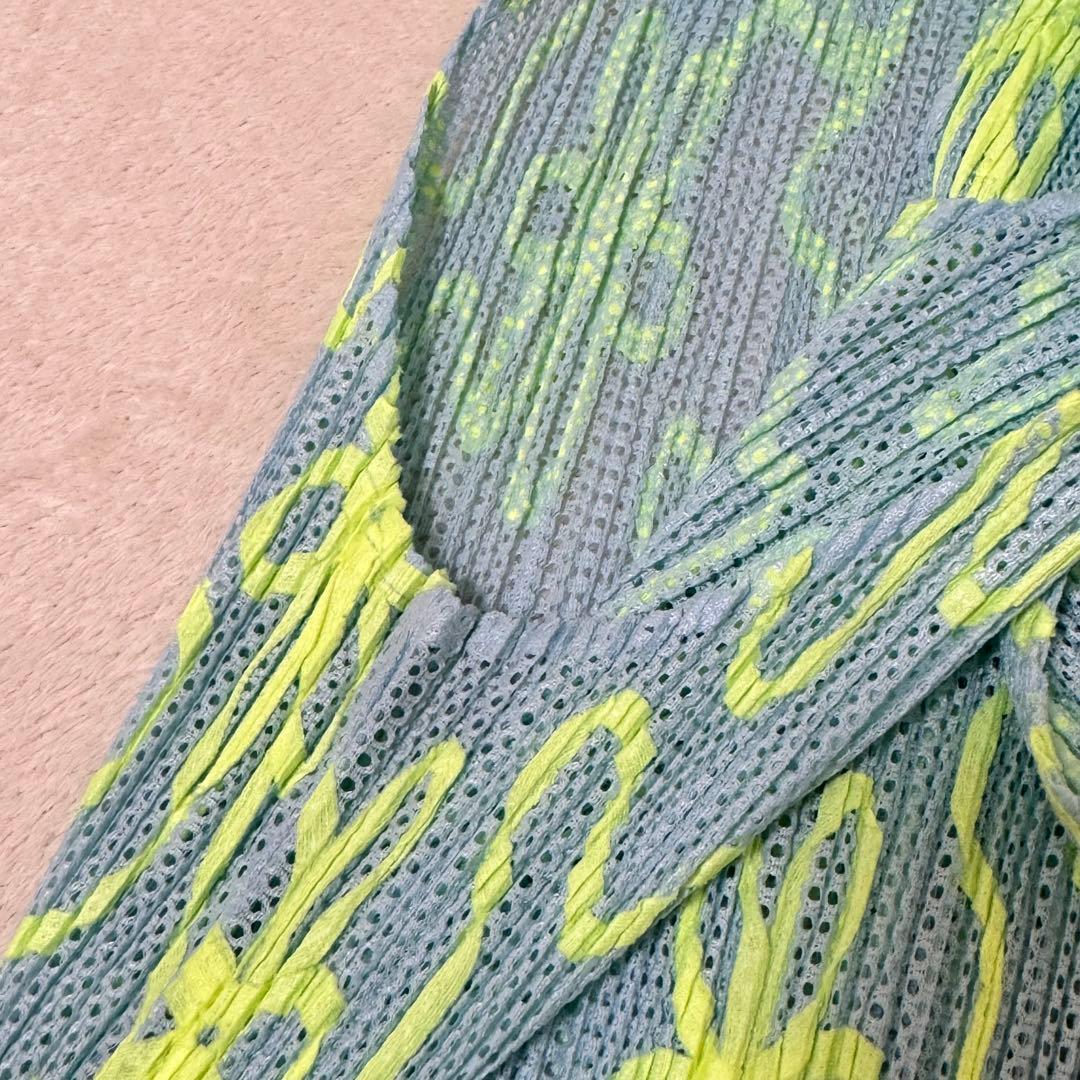極美品✨PLEATS PLEASE 花柄　水色　花柄　ノースリーブ　メッシュ