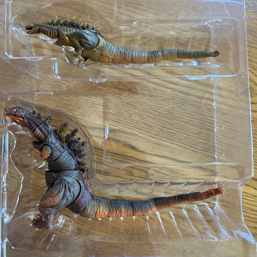 【美品】S.H.MonsterArts シン・ゴジラ第２形態/第３形態