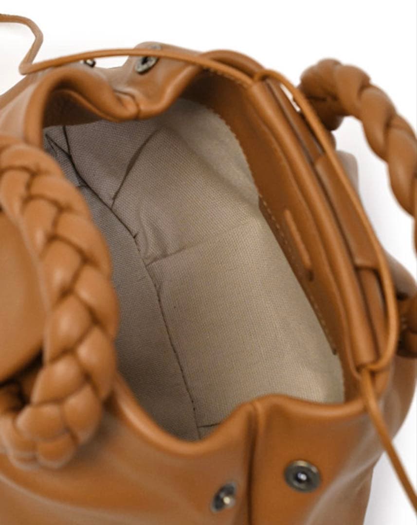 未使用　HEREU ヘリュー Bombon ボンボン 2way ショルダーバッグ