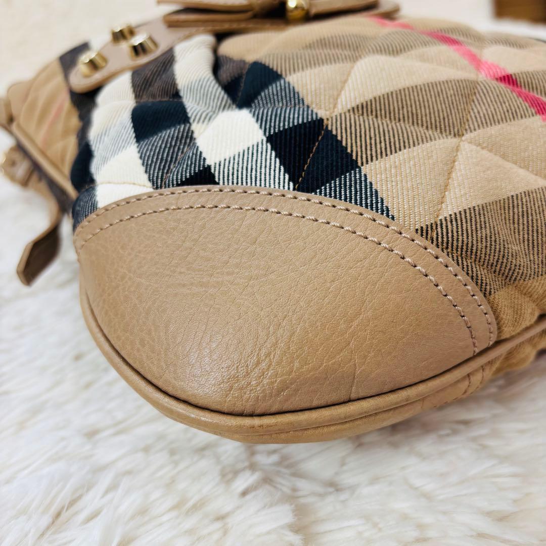 超美品 Burberry ショルダーバッグ キルティング ノヴァチェック