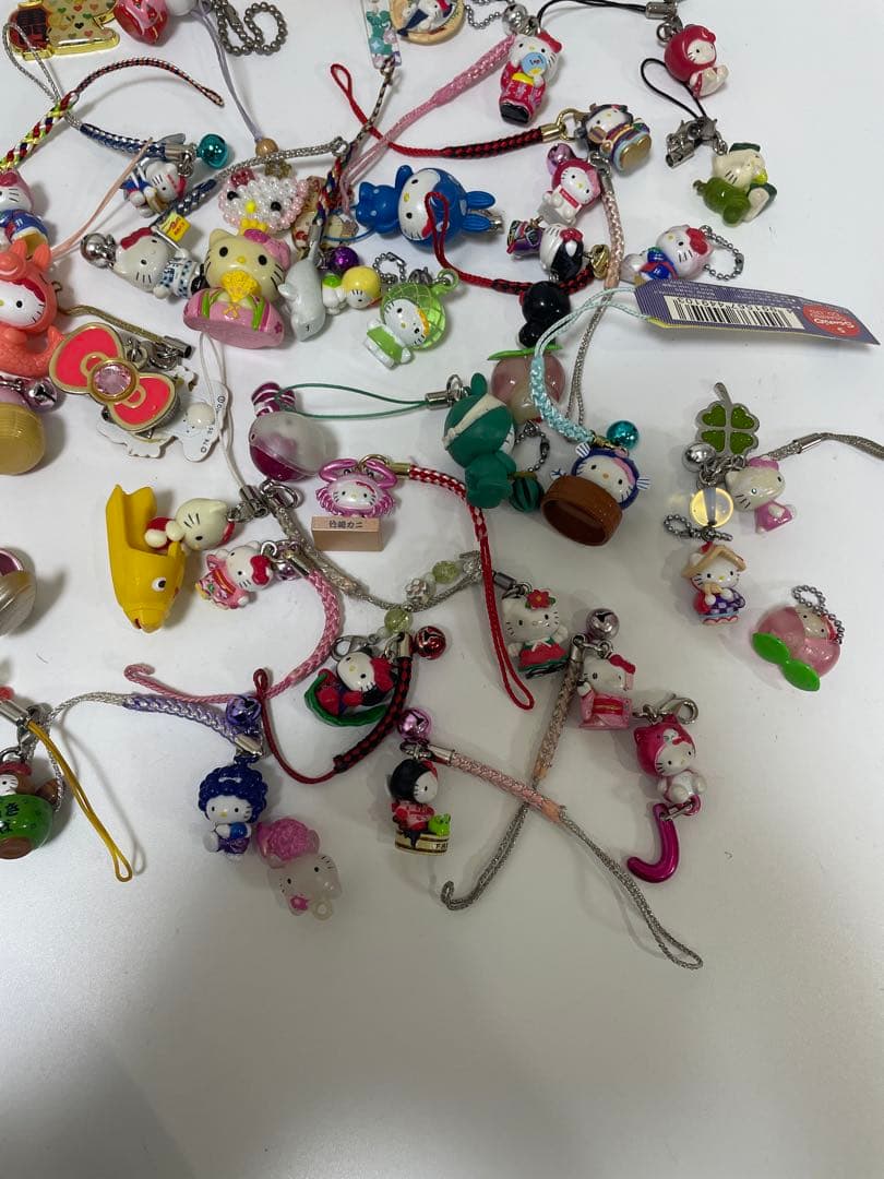 ハローキティ ストラップ ボールペンチャーム ご当地キティまとめ売り 66個
