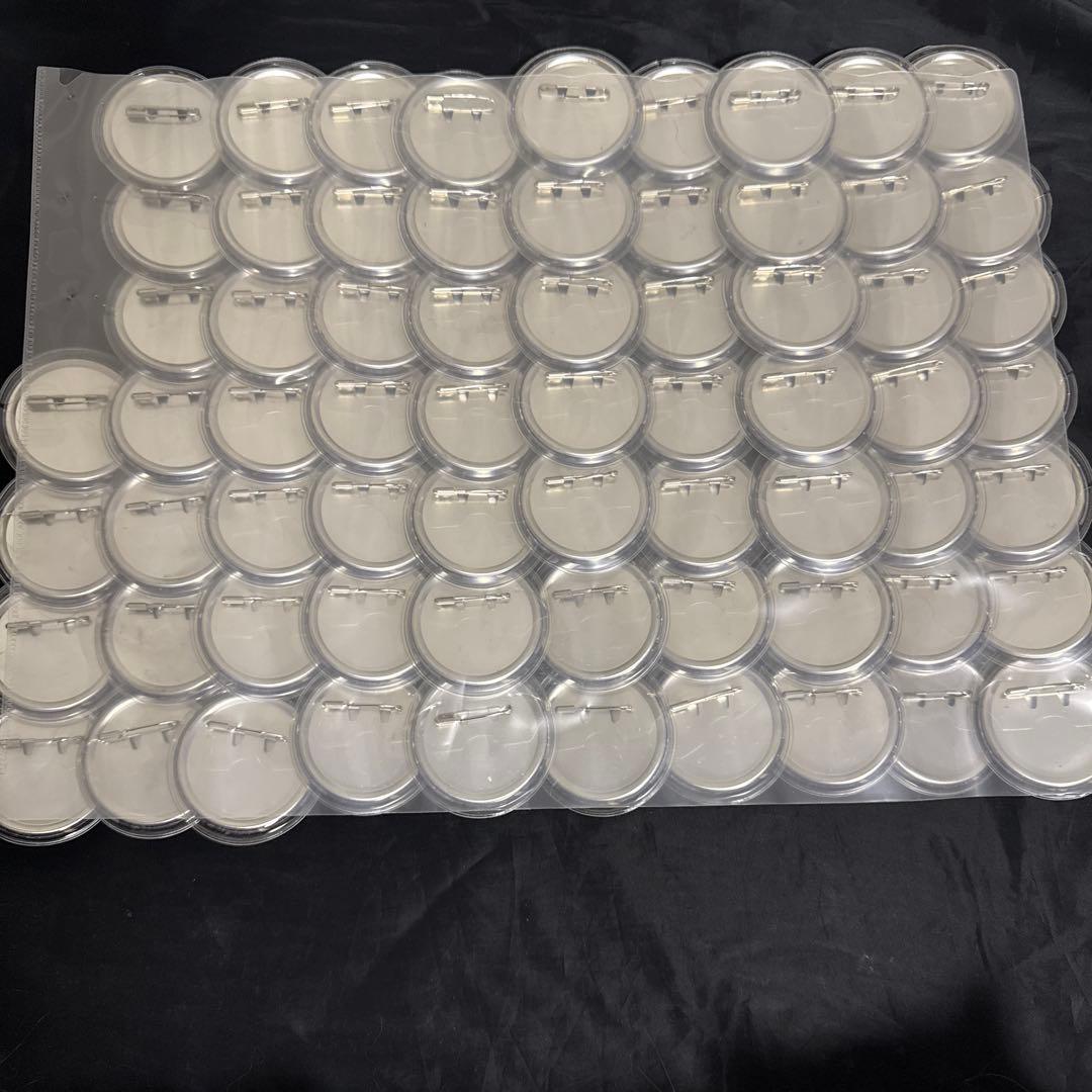 黒執事ビターラビットカフェ缶バッジ67点まとめ売り