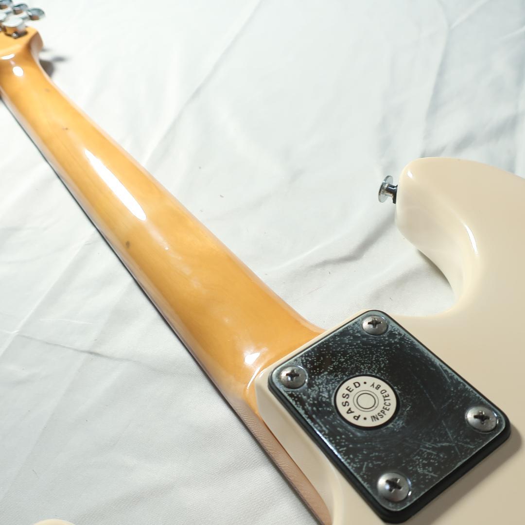 Mavis ストラトタイプ エレキギター ホワイト Ishibashi楽器