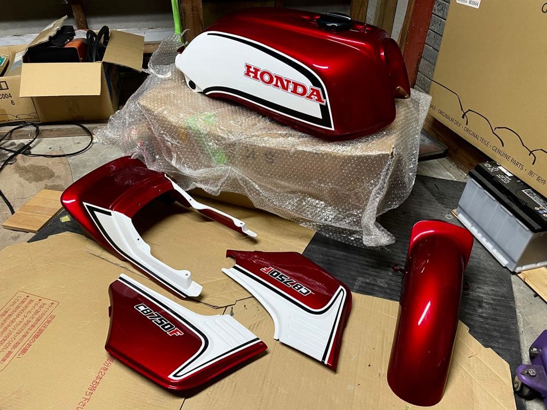 CB750F FC 赤白 外装 セット 外装キット ホンダ FB FA Z1 - メルカリ