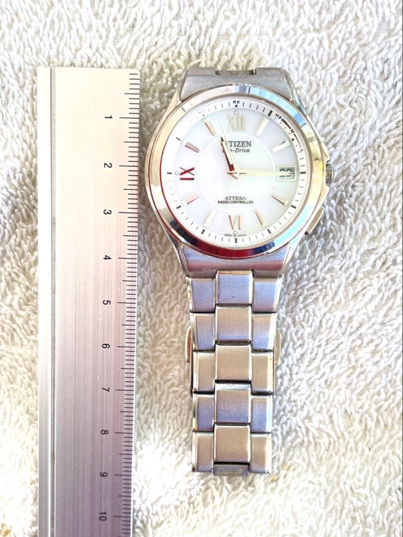 美品❣シチズンATTESA❣　H110白文字盤　チタン製　電波ソーラー　稼働
