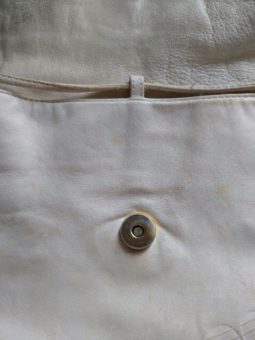 ロエベ ナッパレザー アナグラム ショルダーバッグ 白 ヴィンテージ