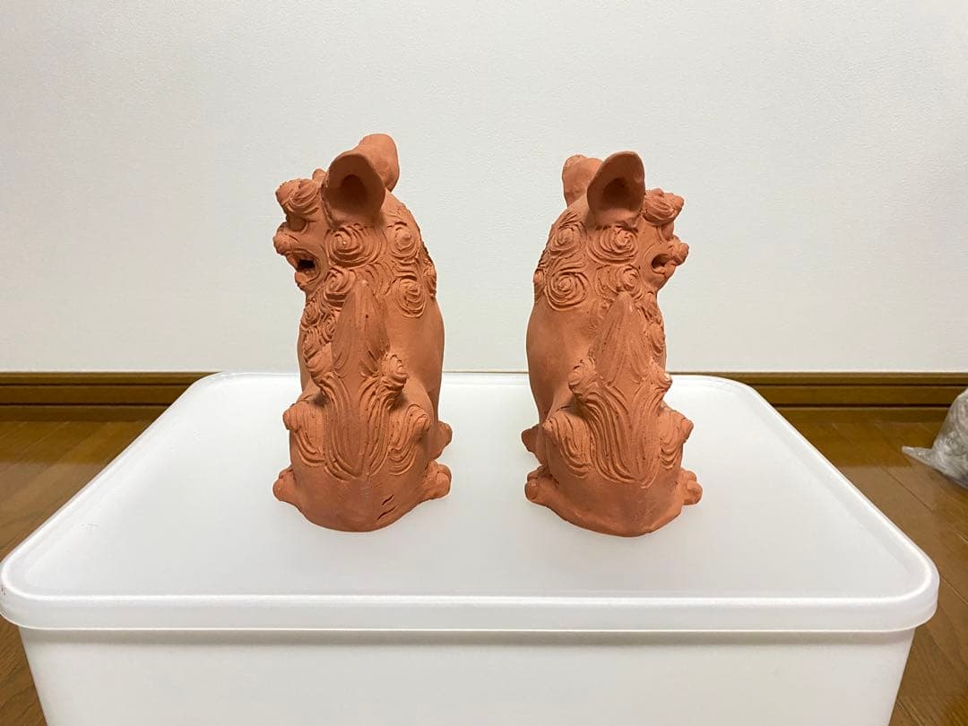 シーサー(素焼き)／沖縄／美品／魔除け／厄除け／御守り／置物／陶器