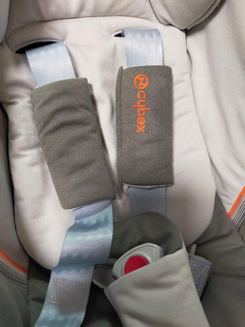 Cybex チャイルドシート トラベルシステム　エイトン ベース　isofix