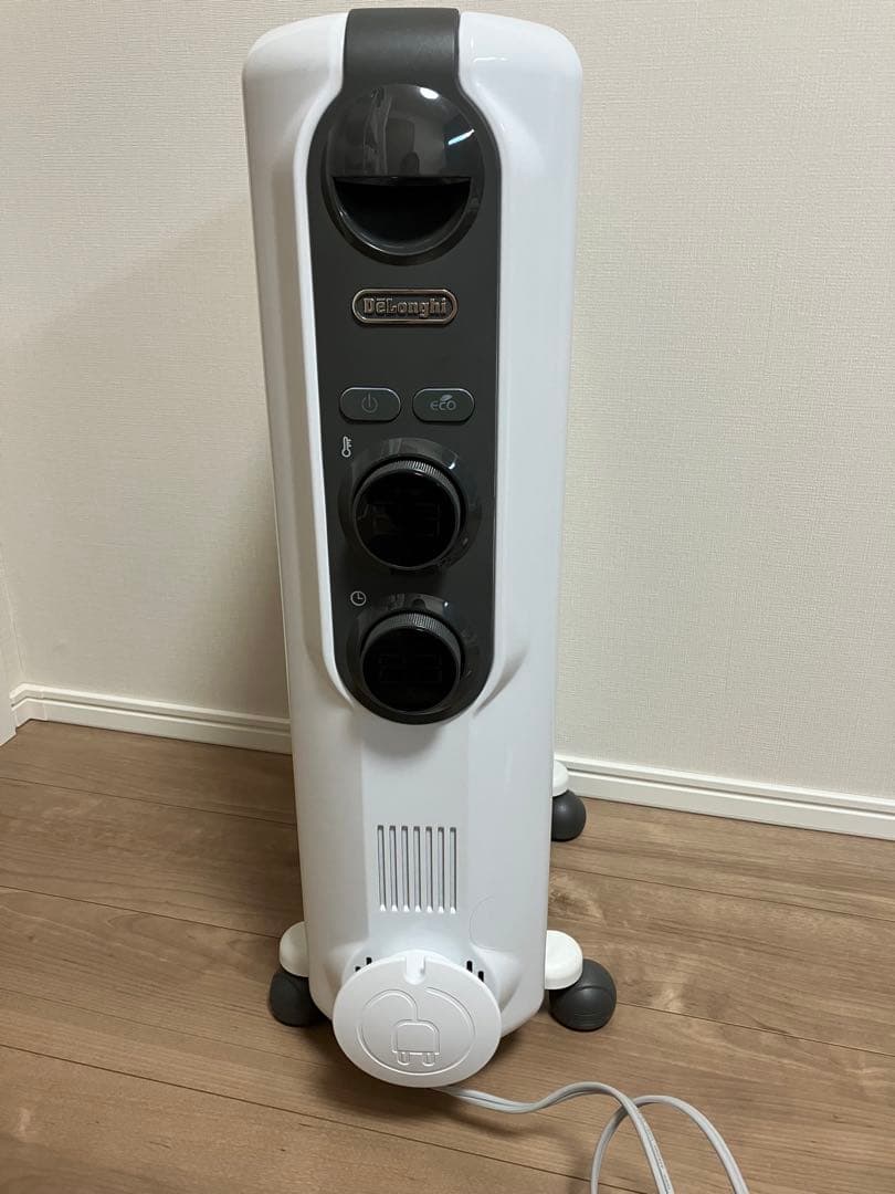 中古美品 デロンギ オイルヒーター RHJ35M0812-DG ホワイト 2025年最新