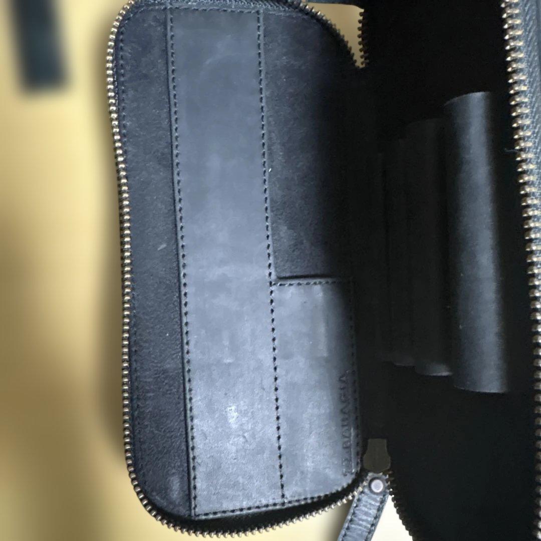 バハギア&クラフト　ラウンドジップ型ペンケース　オリジナルブラック　革の定規