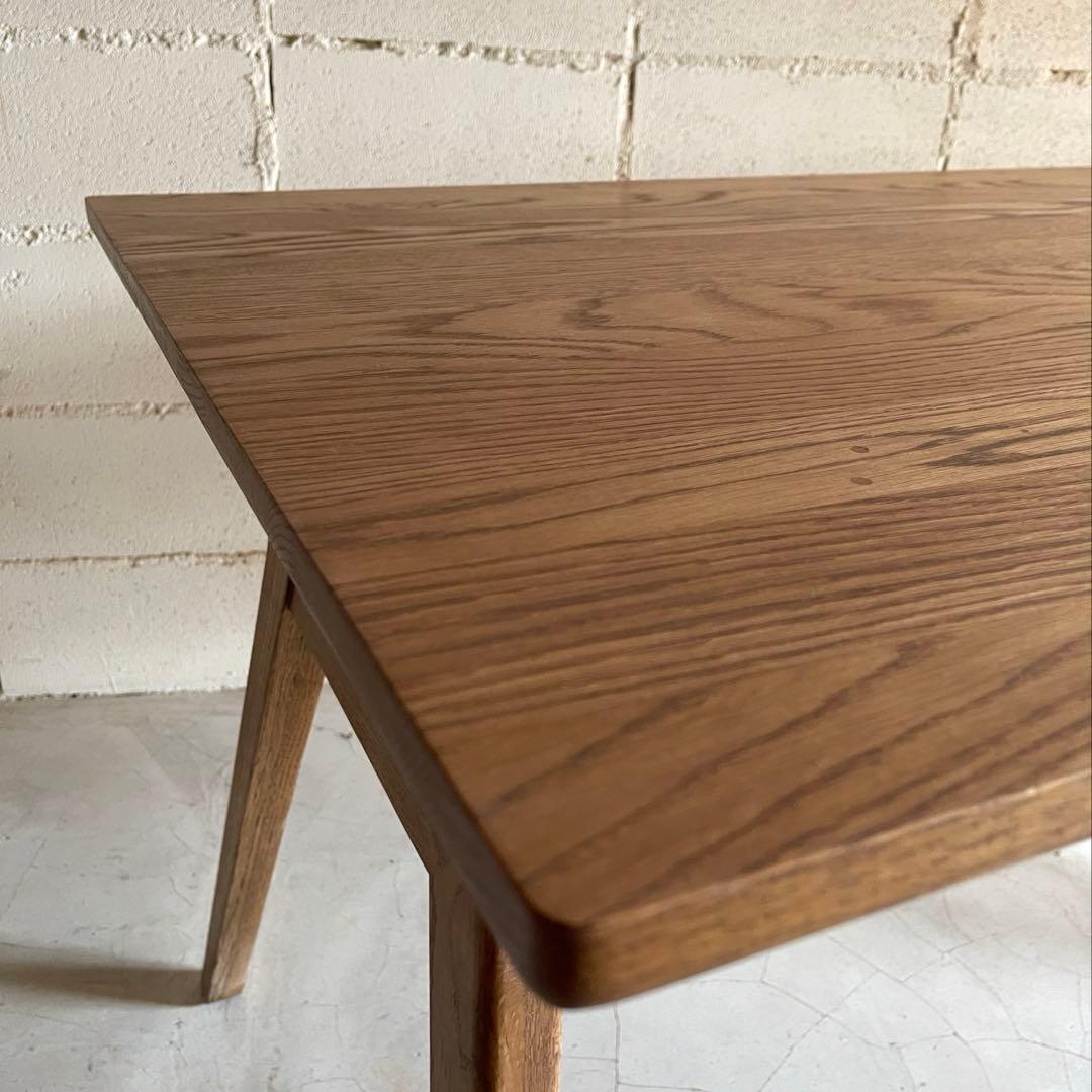 unico ADDAYウニコ アディ　ダイニングテーブル　オーク無垢材　棚板付