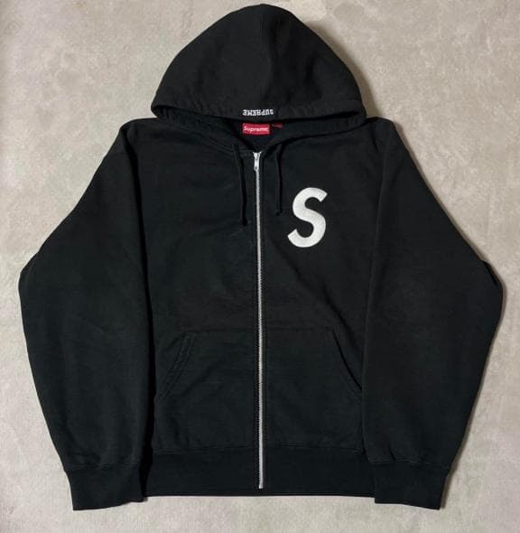 極希少✨S刺繍 ジッパーパーカー 黒~~
