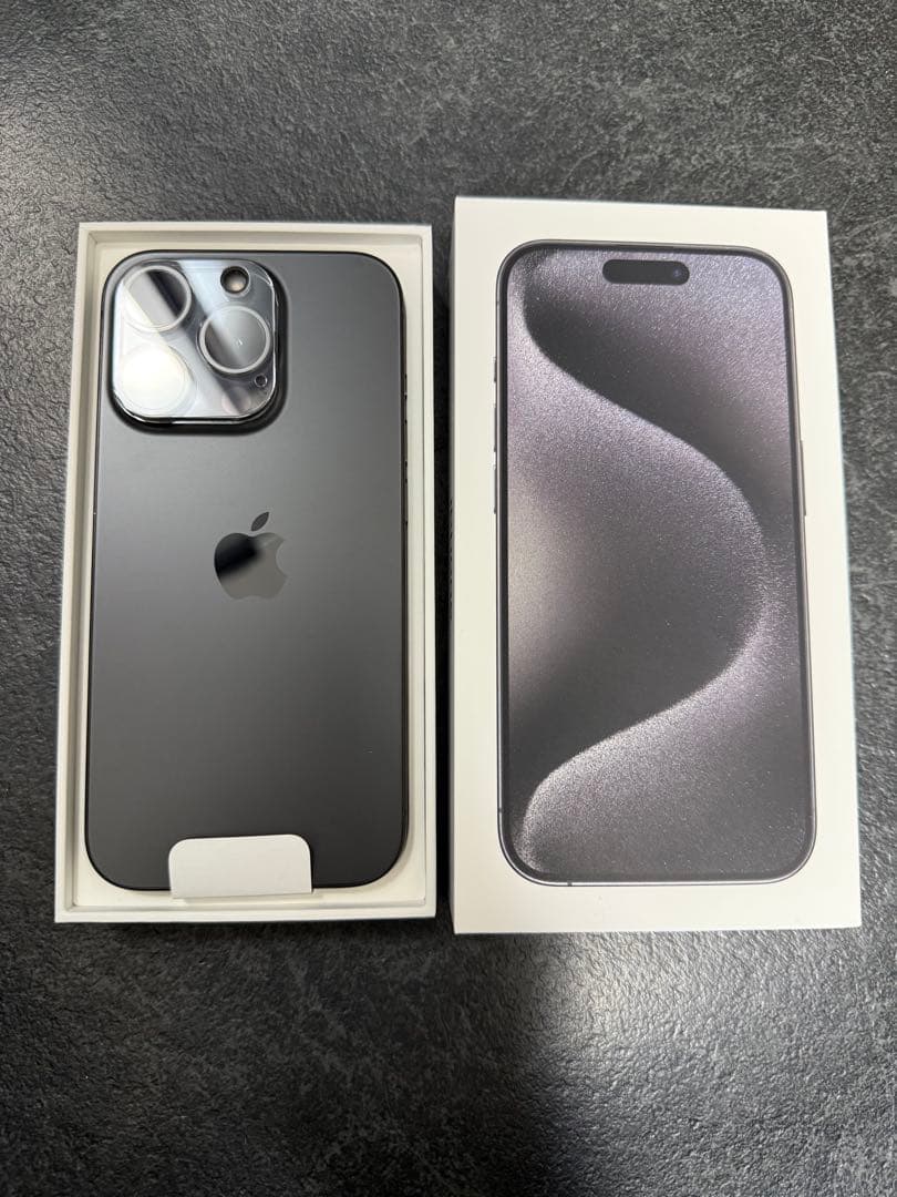 iPhone 15Pro 256GB ブラックチタニウム バッテリー100%