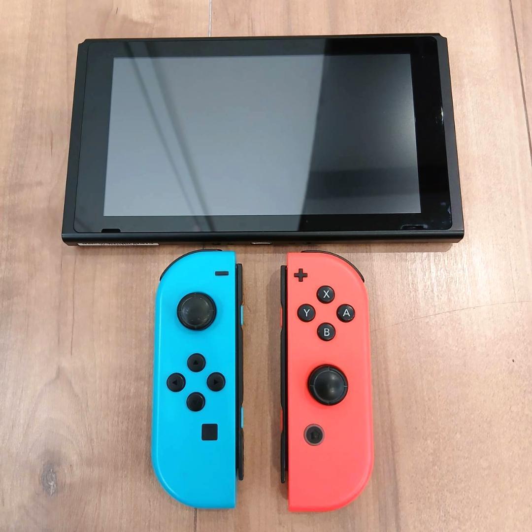 Nintendo Switch ニンテンドースイッチ本体 付属品 簡易ケース付き