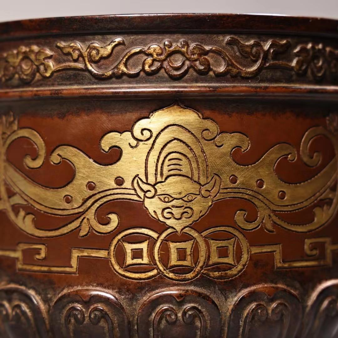 中国古美術・旧蔵錾刻鎏金香炉・純紫銅细密彫・純手作り・高浮彫・置物・仏具・文房具