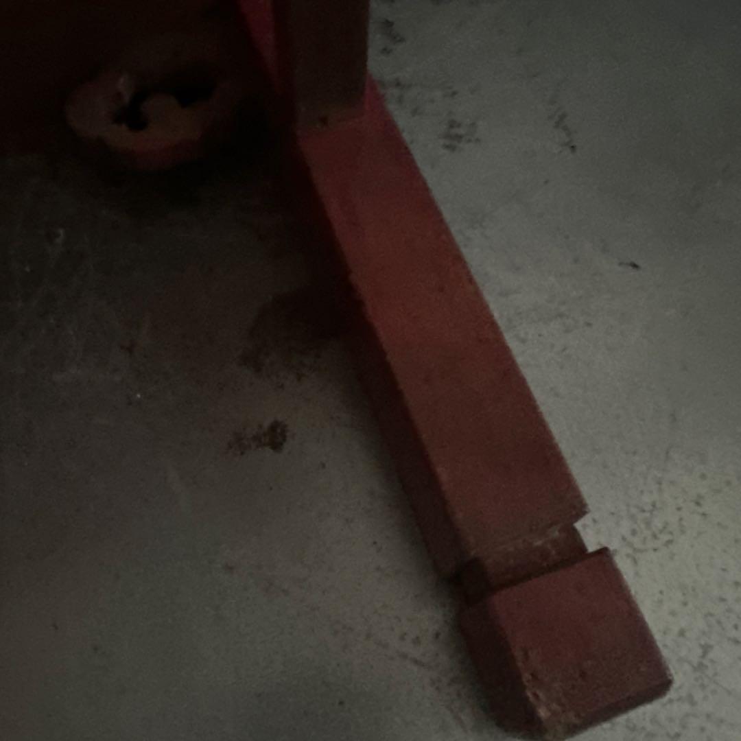 ヴィンテージ 赤い木製座卓 花台かもしれません