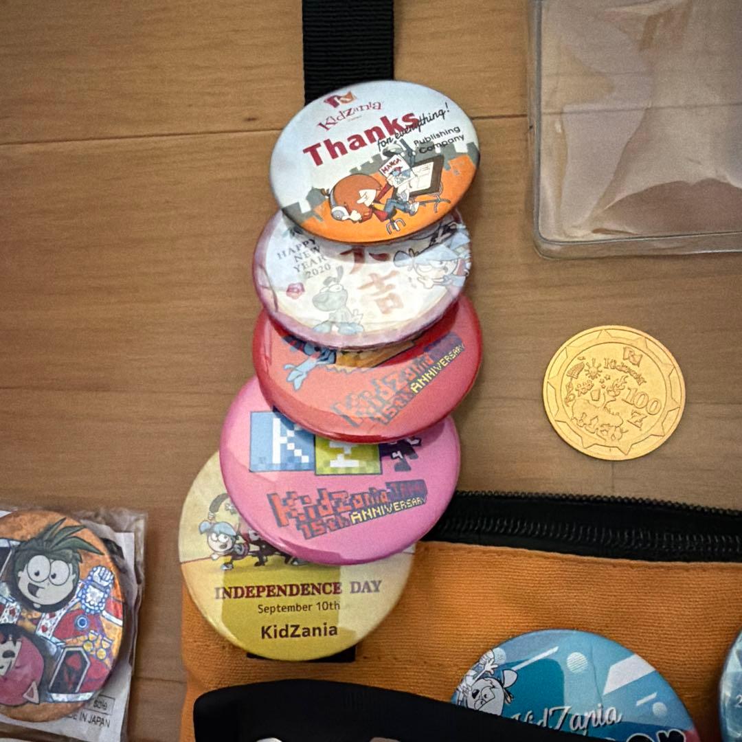 キッザニア　バッジ　ピンバッチ　非売品　　多数