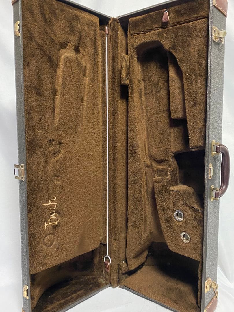 2072❣️ bach バストロンボーン　ハードケース