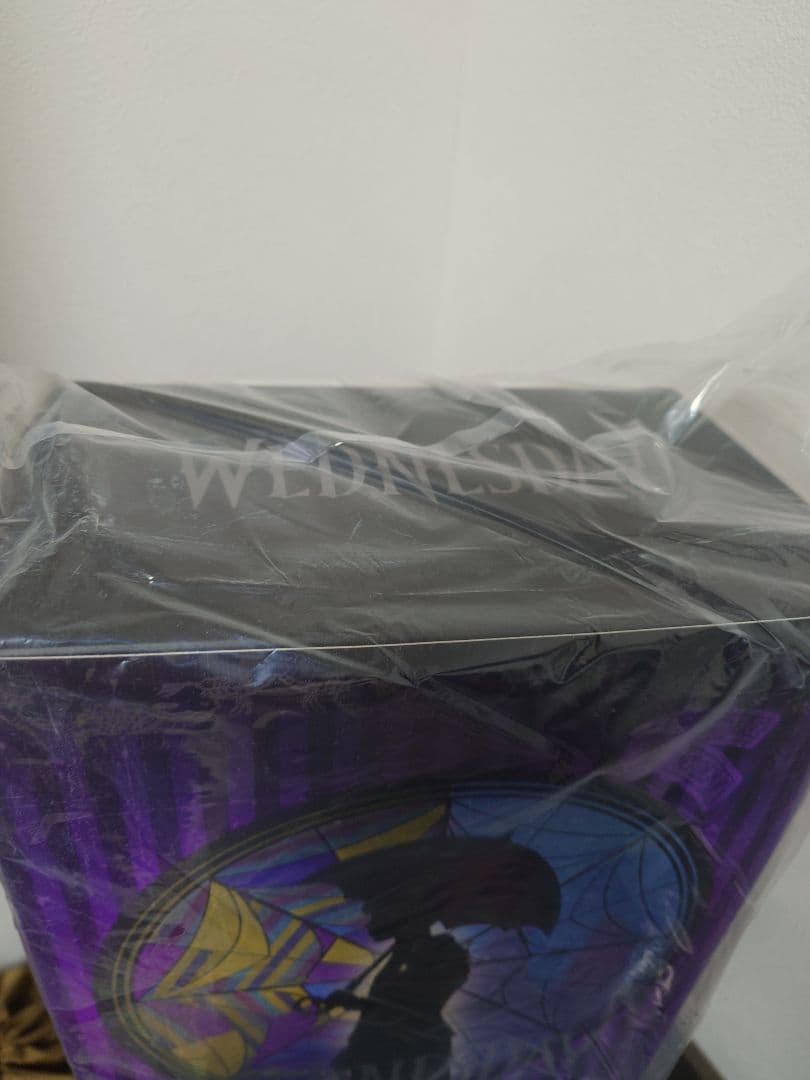 う*+様 ホットトイズ 1/6ウェンズデー（未開封）