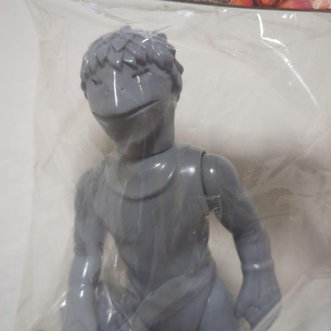 マーミット テペト星人 未塗装 灰色