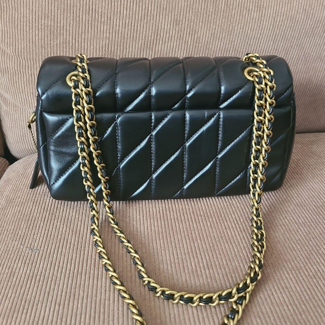 COACH タビー ブラック キルティング ショルダーバッグ、