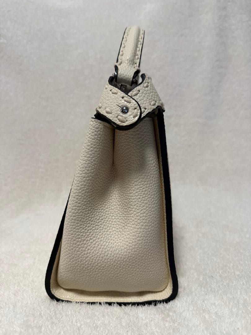 本革アイボリー レザー ハンドバッグ