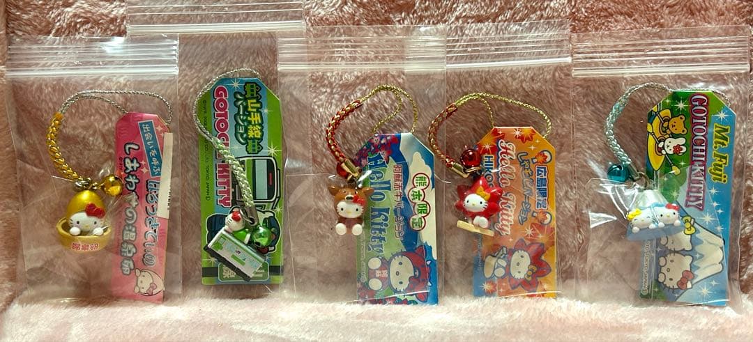 激レア　ご当地キティ　サンリオ　根付け　ストラップ　50点　東京　北海道　沖縄