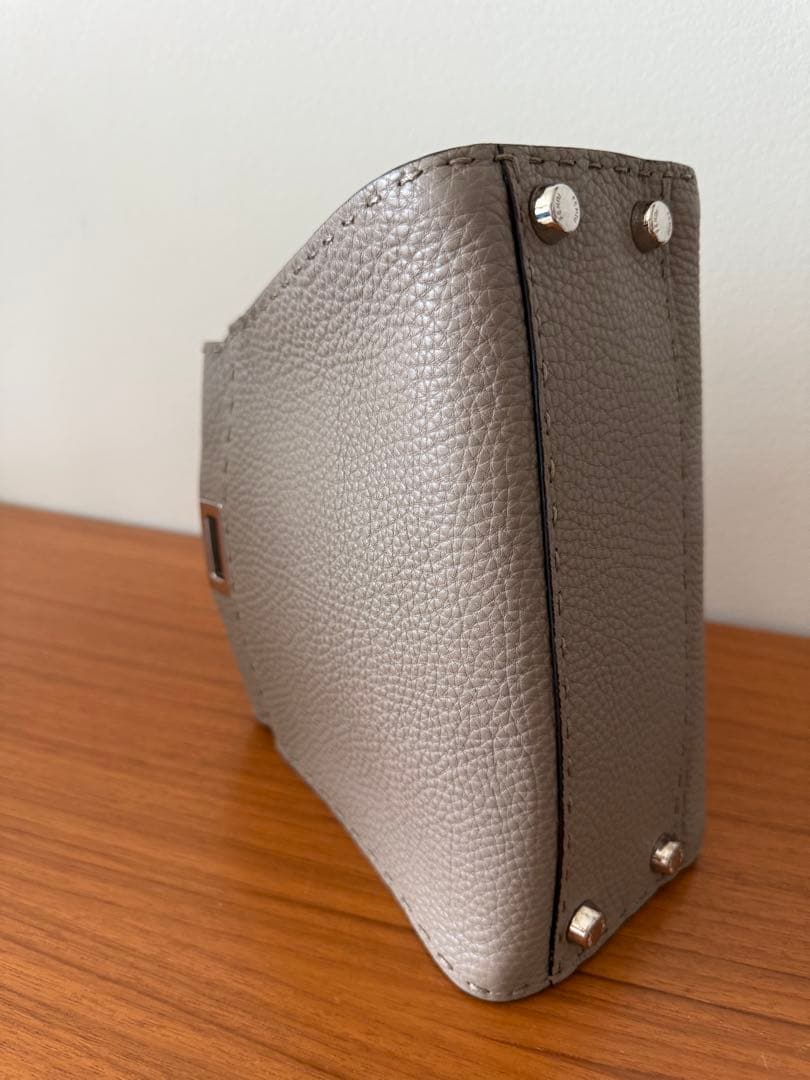 Nanana　FENDI ピーカブー　スモールサイズ　グレージュ