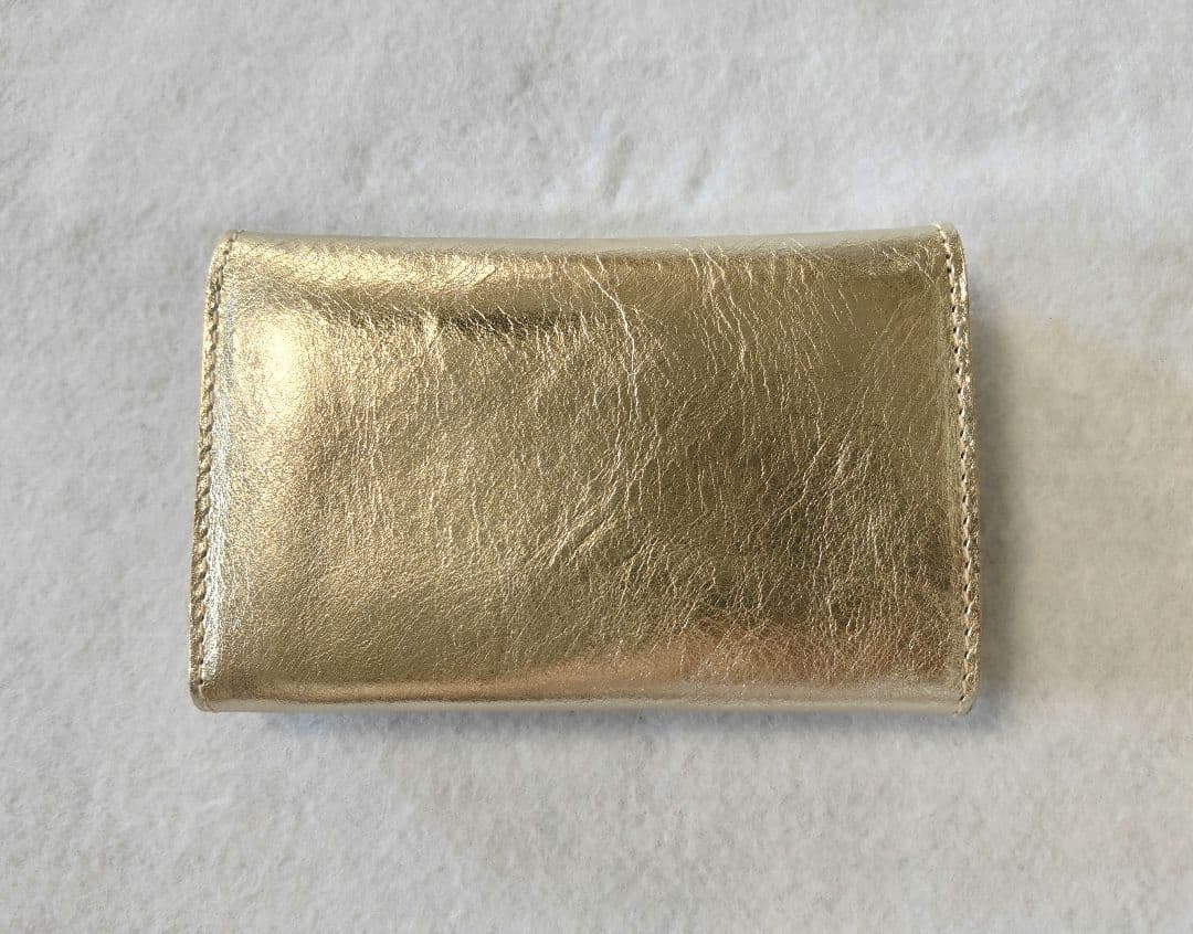 【新品】イルビゾンテ 二重フラップ ケース カード入れ プラチナ ゴールド