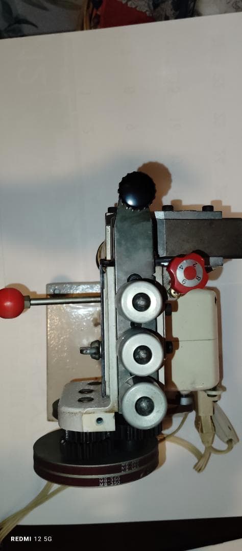 八神庵 　　　　　　　　　　 革漉き機　クラフト社ラクーニⅡ