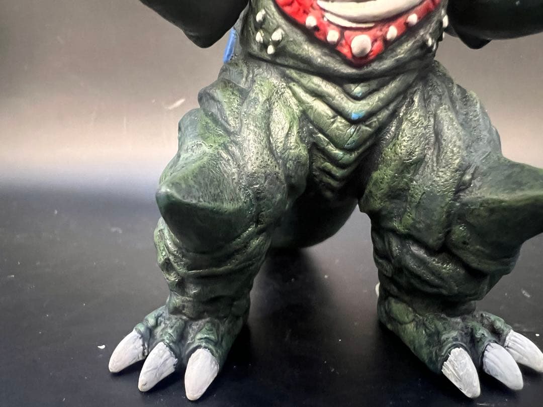 ◾️ガイリュウガ◾️ウルトラ怪獣シリーズ◾️リペイント完成品