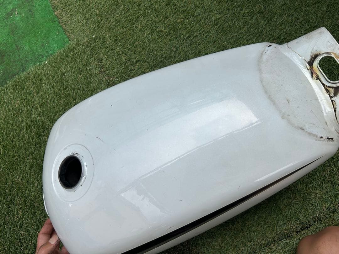 yb125sp タンク 美品 サビ無し yb125sp タンク 美品 サビ無し yb125sp