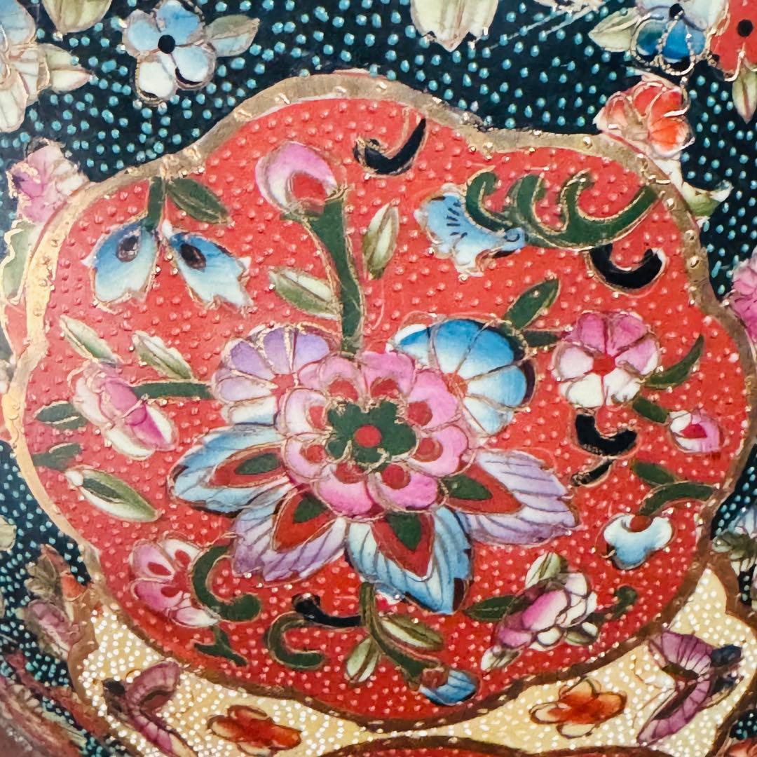 輸出薩摩 豪華絢爛 薩摩焼 金襴手遊女図 卵型置物 床飾物 古美術