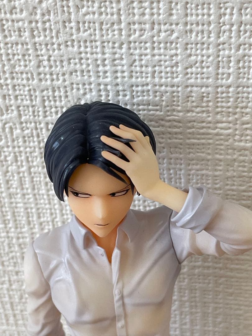 【ジャンク】リヴァイ 進撃の巨人 1/8 完成品フィギュア アプリコットブロッサ