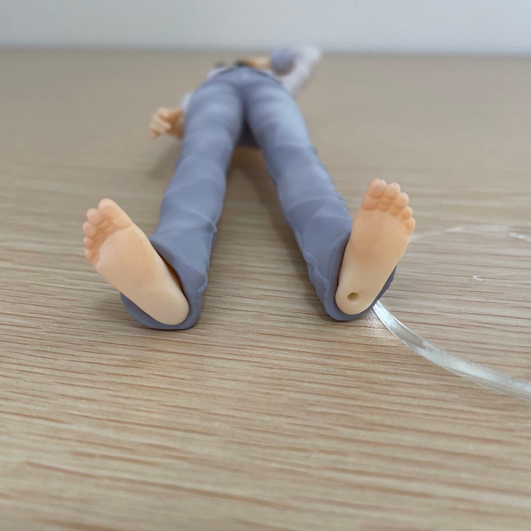 【ジャンク】リヴァイ 進撃の巨人 1/8 完成品フィギュア アプリコットブロッサ