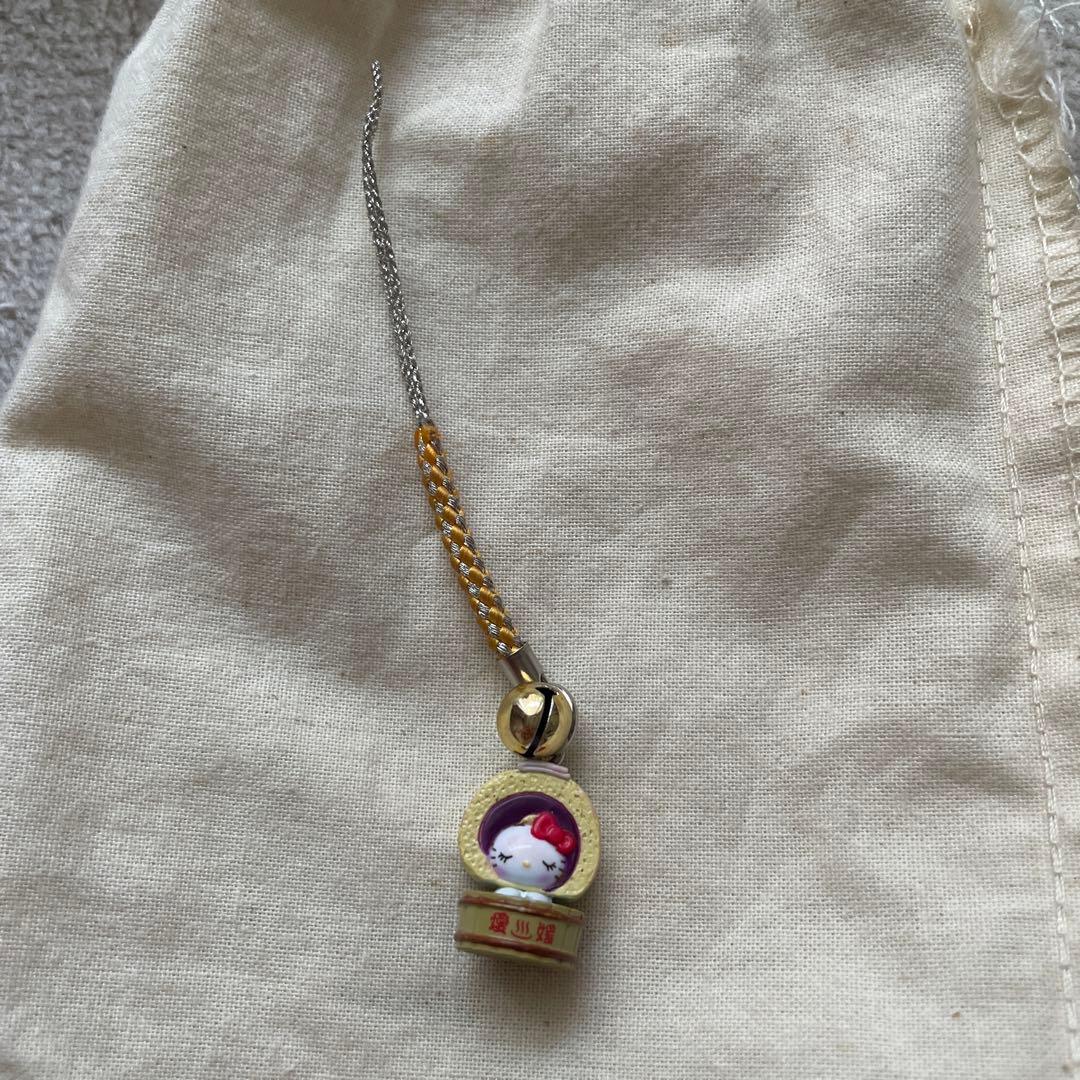 商*m様 愛媛限定キティーちゃんスクイーズストラップタルトバージョン