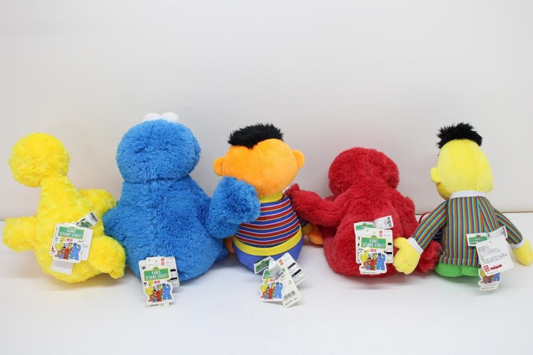 KAWS SESAME STREET ぬいぐるみ 32-JY0321-07
