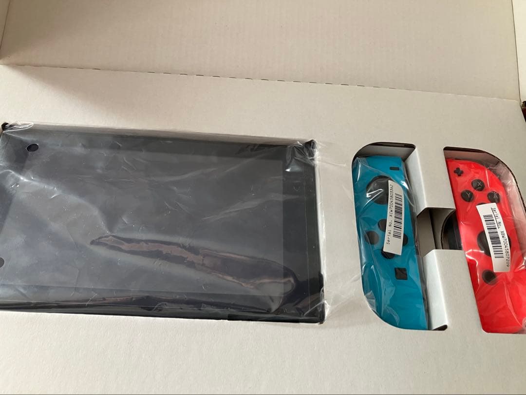 【付属品完備・おまけ付】Nintendo Switch 本体ネオンブルー/レッド