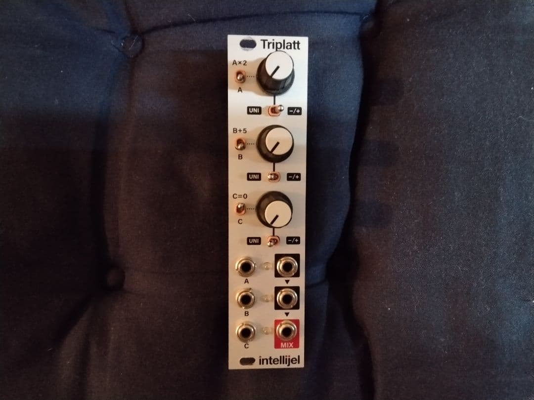 intellijel Triplatt モジュラーシンセサイザー