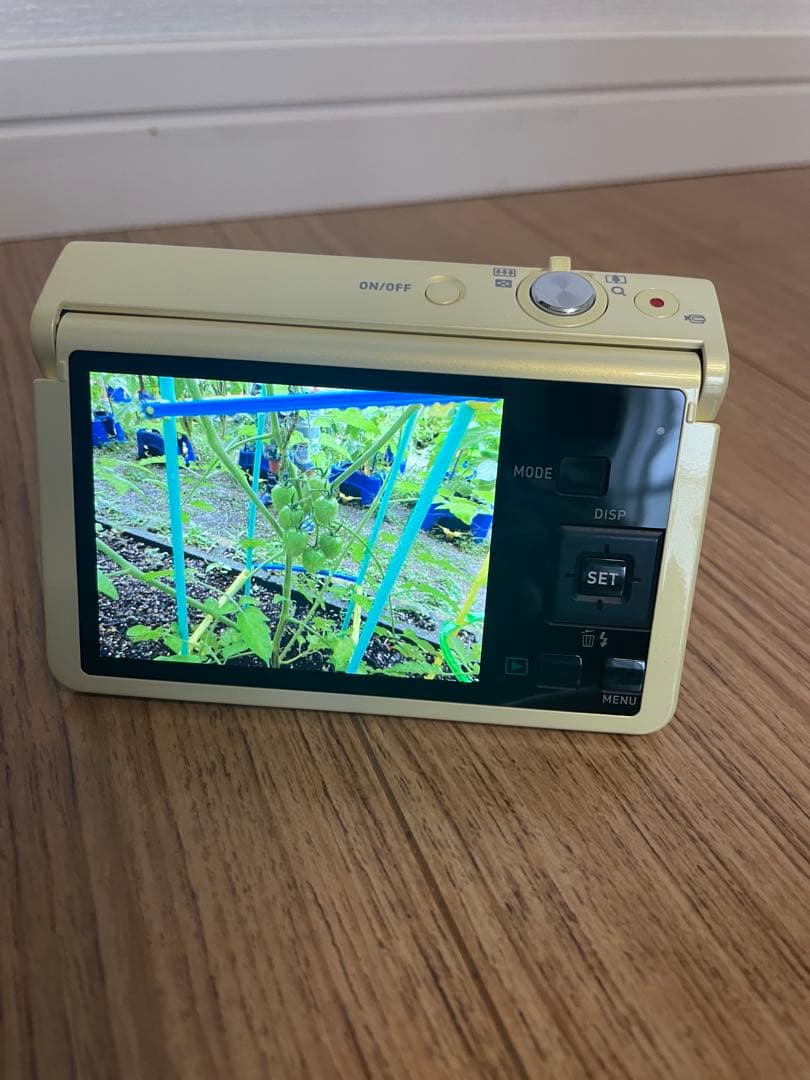 CASIO EXILIM EX-ZR70 デジカメ ほぼ新品 4643 - メルカリ