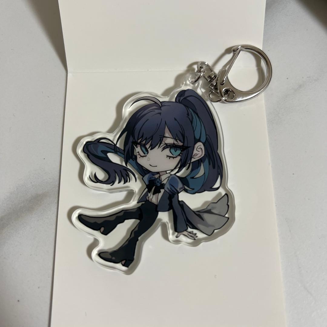 Ado 活発婉麗!アクリルキーホルダー よだか - メルカリ