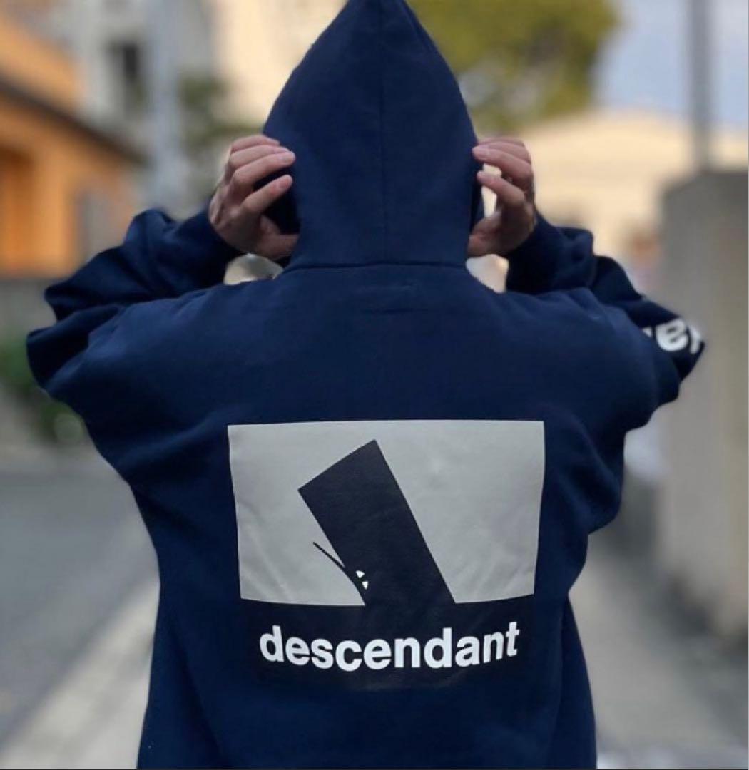 本日限定価格　Descendant フーディー