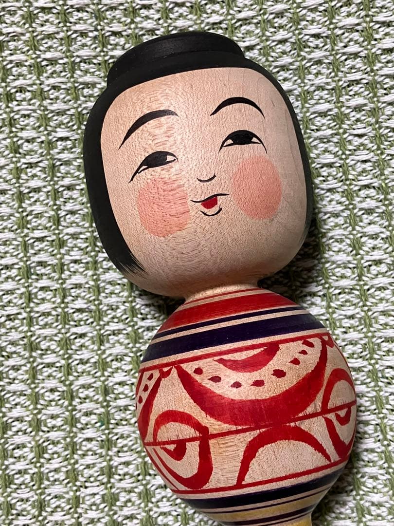 青白陶器 二段重ねの箱 松と鶴のデザイン