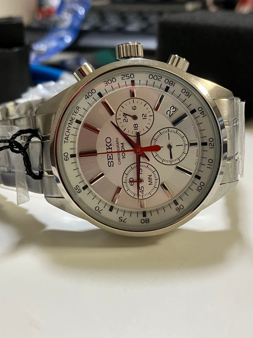 SEIKO セイコー　腕時計　SSB035P1 新品未使用　電池式　アナログ