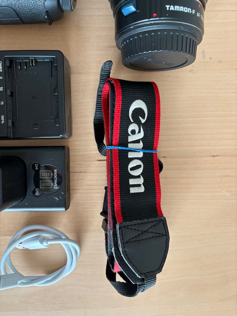 ☆美品☆ Canon 6D フルサイズ レンズ2本セットバッテリークリップ付き