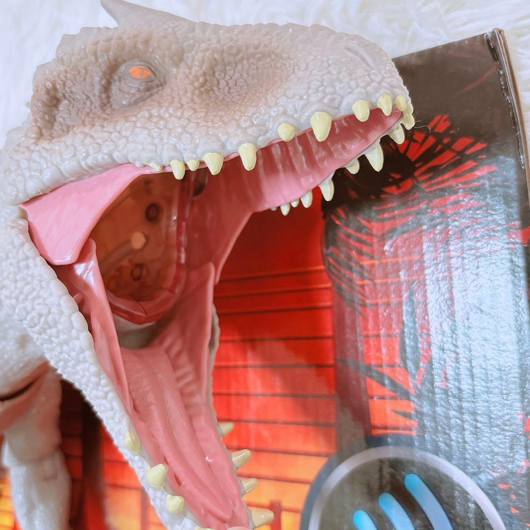 ジュラシックワールド　スーパーアクション　インドミナス・レックス