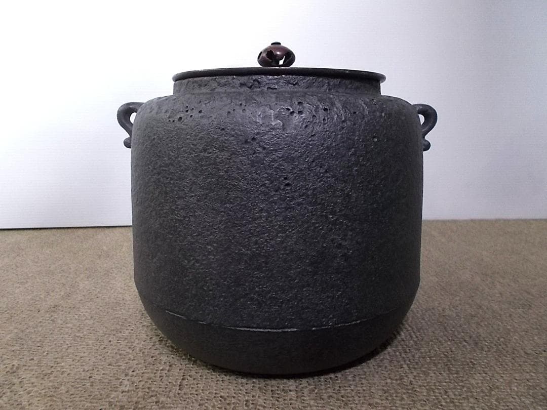 茶道具 茶釜 未使用風炉 未使用五徳 時代織部敷板 前瓦 送料込み 茶道具