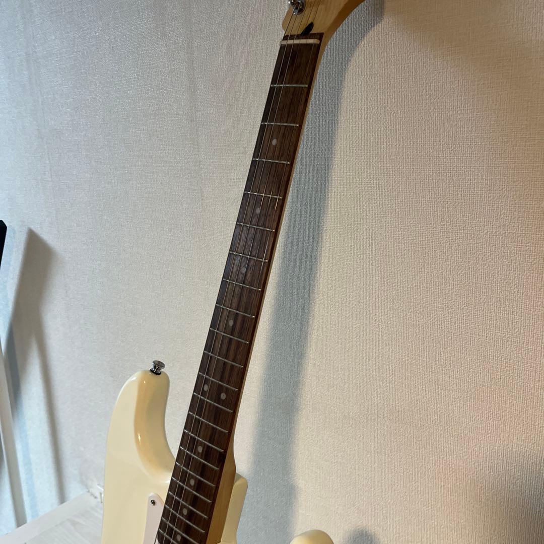 ギター squier by fender stratocaster